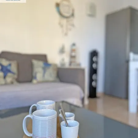 La Ola House Precioso Con Piscina Апартаменты