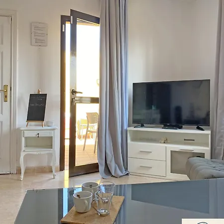 La Ola House Precioso Con Piscina Коральео