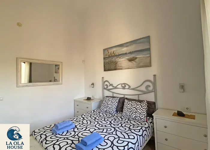 La Ola House Precioso Con Piscina