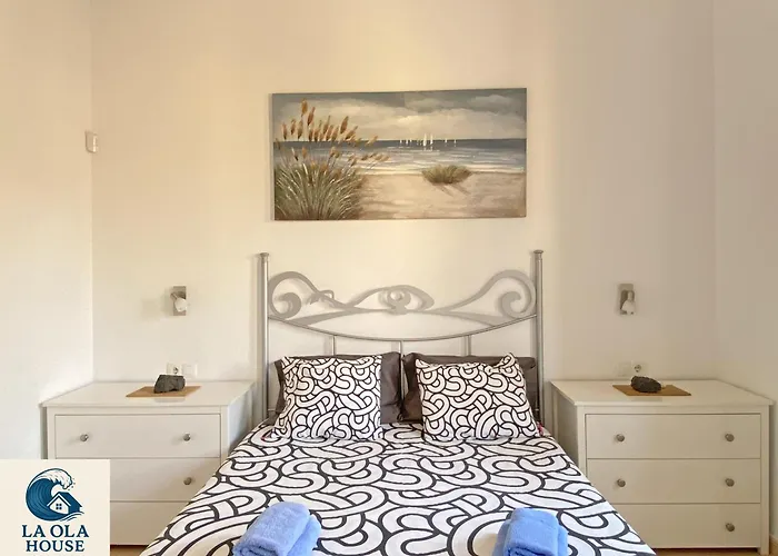 La Ola House Precioso Con Piscina Апартаменты Коральео