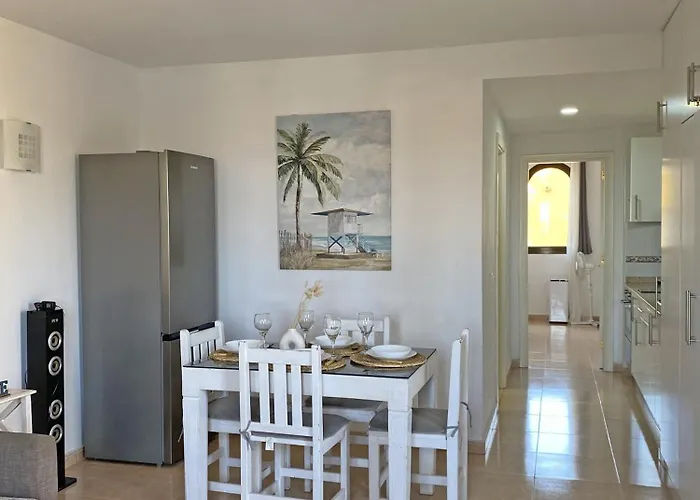 La Ola House Precioso Con Piscina Коральео